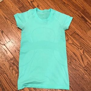 Lululemon swiftly tech short sleeve crew